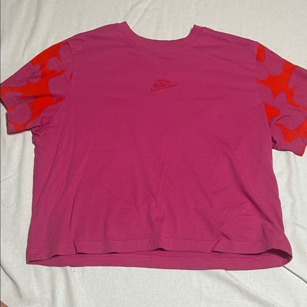 Nike Pink Loose Fit The Nike Tee
